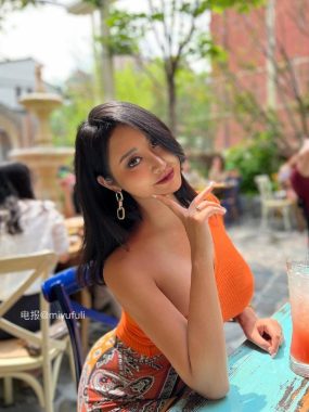 抖音 罗西老师(大R老师) 铁粉空间照片视频下载