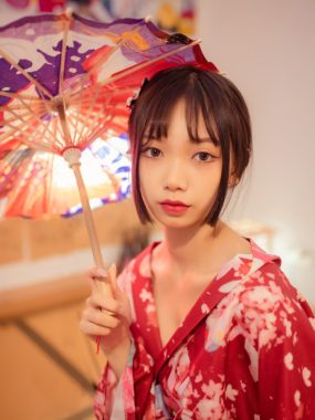 萌量守恒微博COS图集合集打包下载